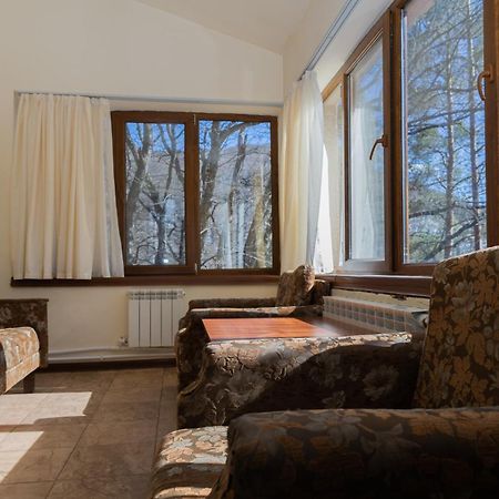 Park Resort Агверан Екстериор снимка