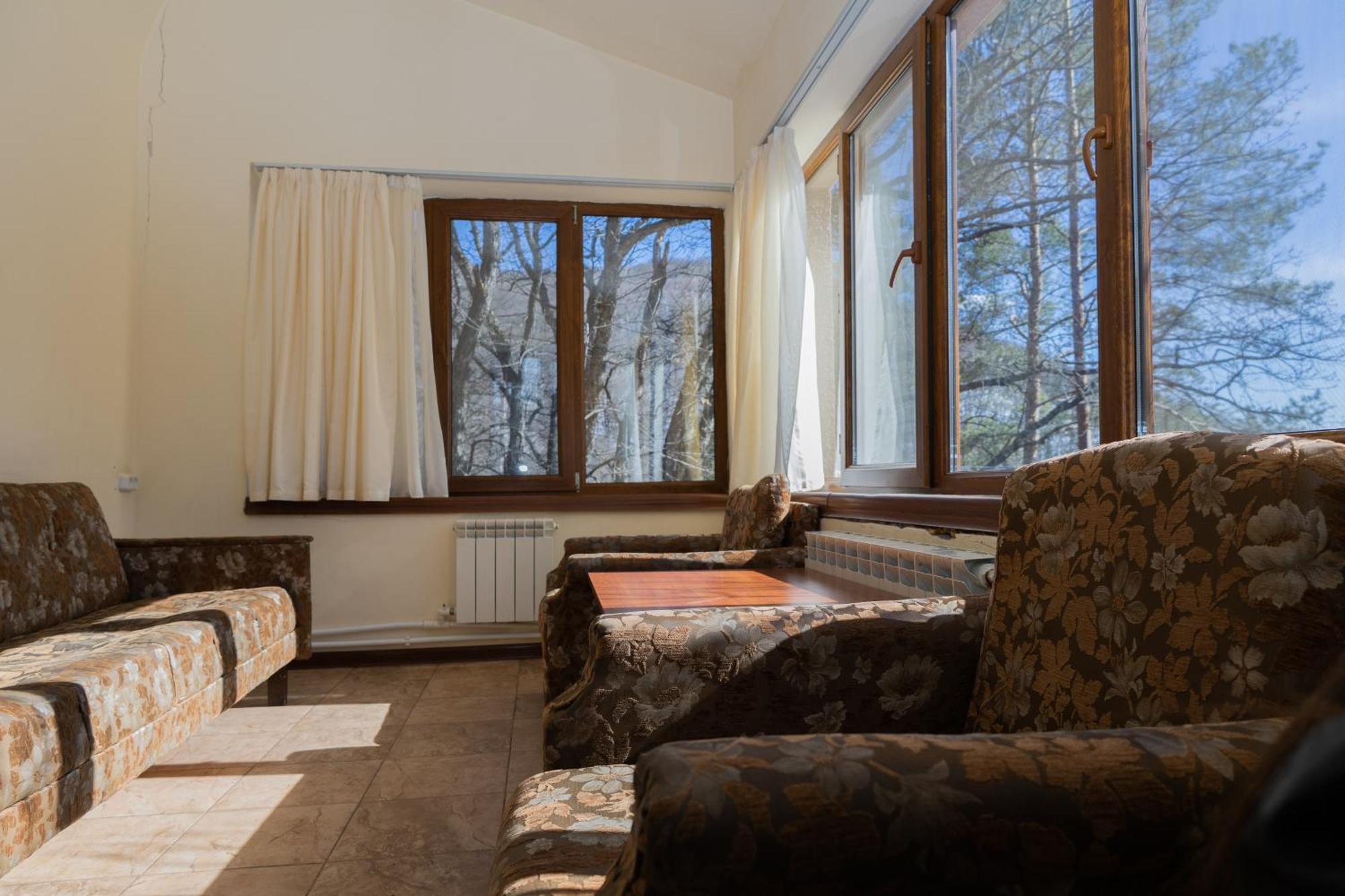 Park Resort Агверан Екстериор снимка